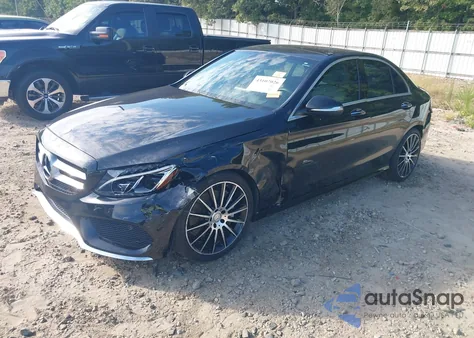 2015 Mercedes-Benz C 300 Sport из США, поврежденный, VIN 55SWF4JB4FU051302